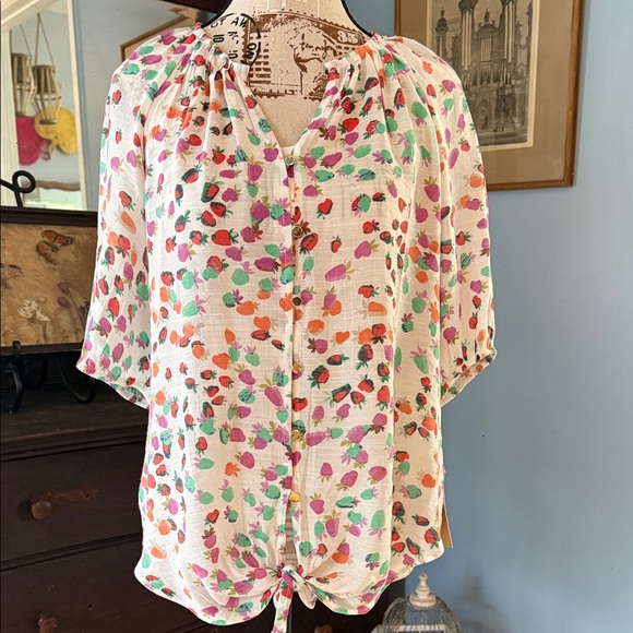 Hope & Harlow White Multicolored Strawberry Print Button Up Tie Front Blouse NWT - Picture 5 of 14
